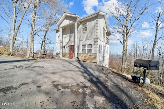 view of front of house