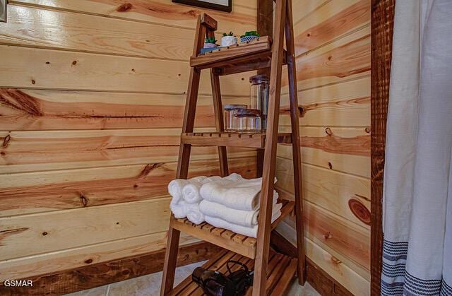 view of sauna / steam room