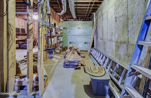 3050 Headrick Dr, Sevierville, TN 37862 - interior space with unfinished concrete flooring