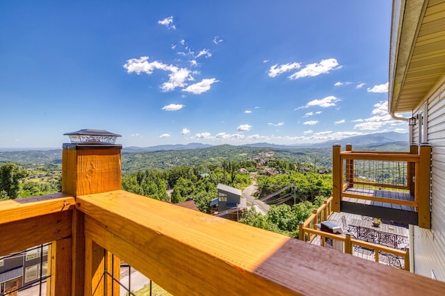 810 Oakley Way, Gatlinburg, TN 37738 - balcony with a mountain view