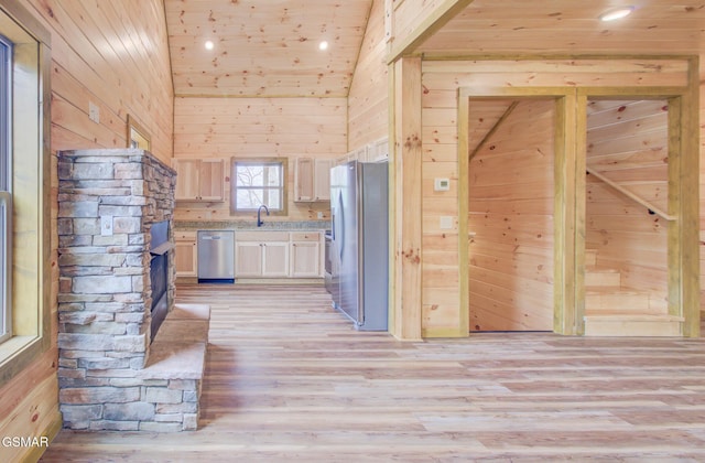2406 Holly Pass, Sevierville, TN 37876
