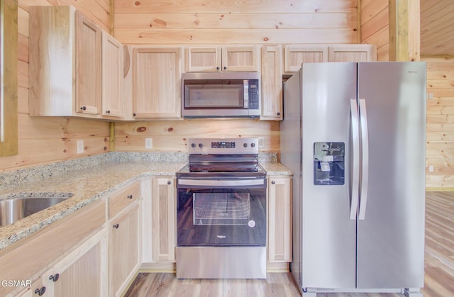 2406 Holly Pass, Sevierville, TN 37876