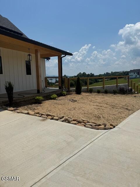206 Eagle View Dr, Dandridge, TN 37725 - view of yard with covered porch