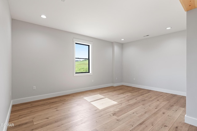 206 Eagle View Dr, Dandridge, TN 37725 - empty room featuring light wood-type flooring and recessed lighting