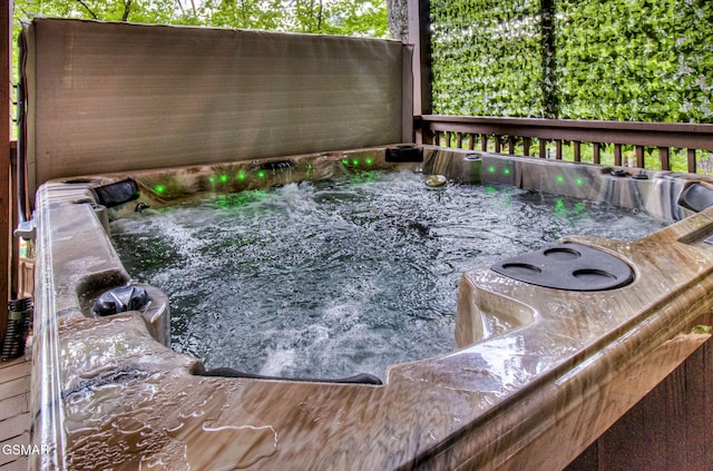 1125 Tanrac Trl, Gatlinburg, TN 37738 - exterior space featuring a hot tub
