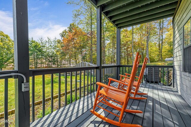 3225 Laurelwood Ave, Sevierville, TN 37862 - wooden terrace with a yard