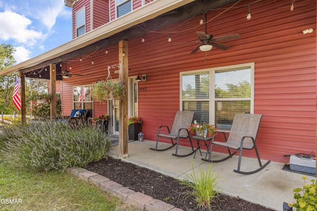 view of patio with ceiling fan