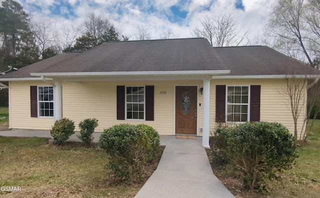 ranch-style house with a porch