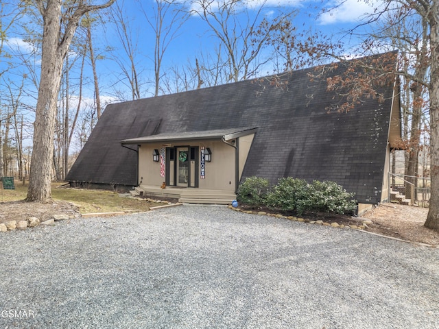 view of front of home featuring a porch