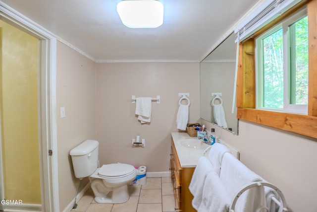 250 Cartertown Rd, Gatlinburg, TN 37738 - bathroom with tile patterned floors, toilet, vanity, crown molding, and baseboards