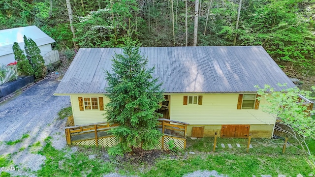 250 Cartertown Rd, Gatlinburg, TN 37738 - back of house with metal roof