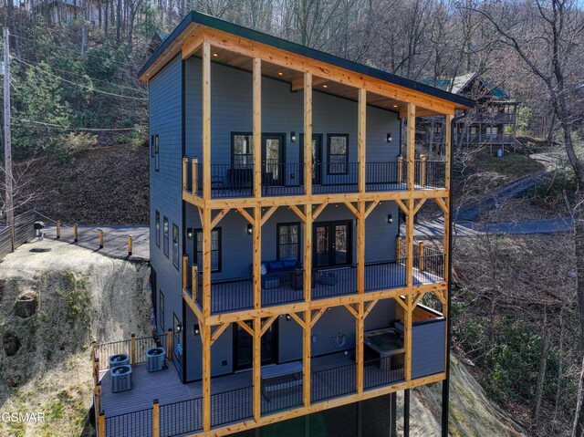 1349 N Baden Dr, Gatlinburg, TN 37738 - view of side of property