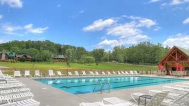 937 Pine Valley Way, Sevierville, TN 37862 - community pool with a patio