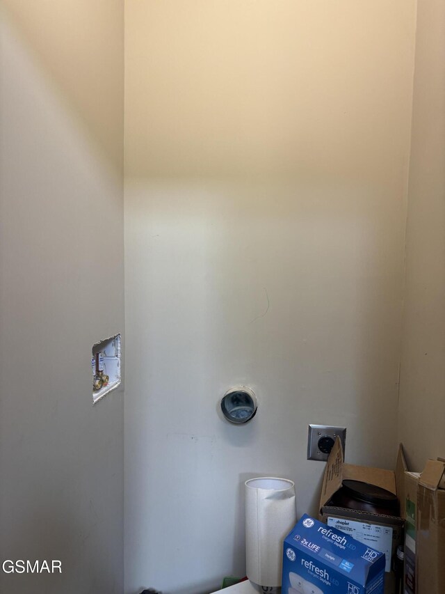 3412 Worth Rd, Sevierville, TN 37876 - laundry room with washer hookup