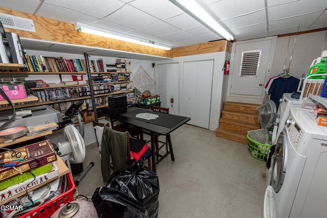 311 E Chestnut Hill Rd, Townsend, TN 37882 - finished below grade area featuring visible vents, washing machine and dryer, and a paneled ceiling