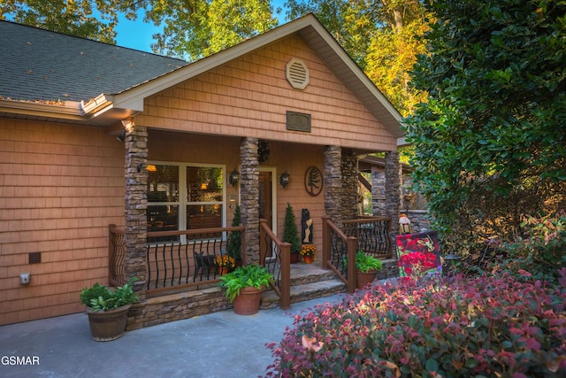 726 Plantation Dr, Pigeon Forge, TN 37863 - photo 1