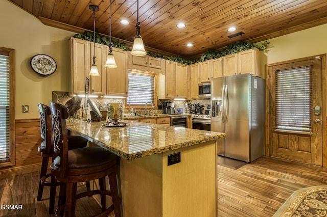 726 Plantation Dr, Pigeon Forge, TN 37863 - photo 2