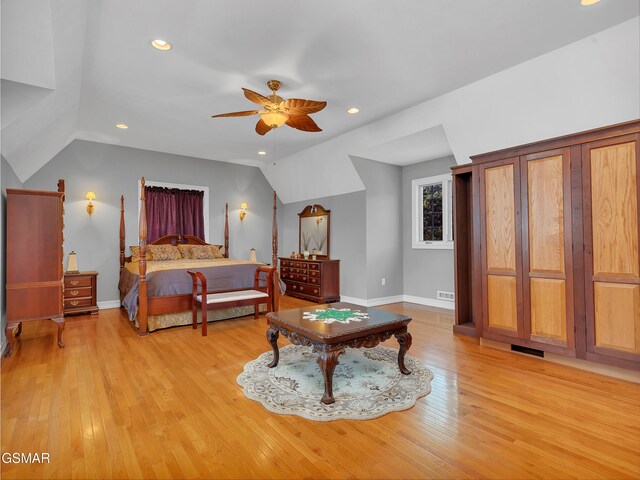 498 Proffitt Ridge Rd, Mooresburg, TN 37811 - bedroom with light wood-style flooring, recessed lighting, lofted ceiling, and a ceiling fan