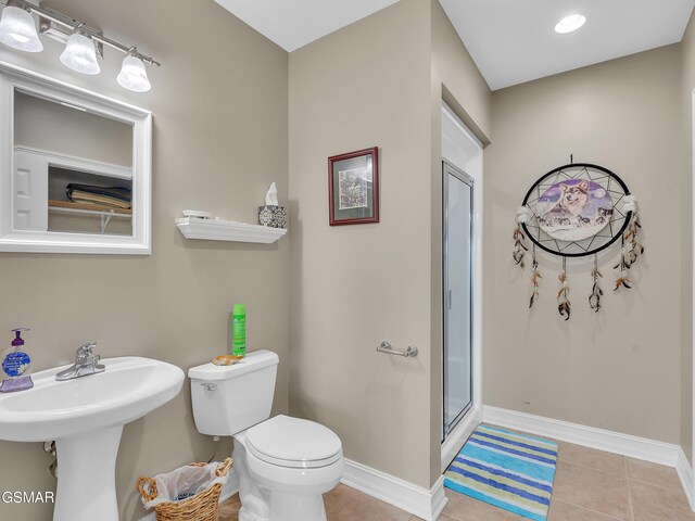 498 Proffitt Ridge Rd, Mooresburg, TN 37811 - bathroom featuring tile patterned flooring and a shower stall