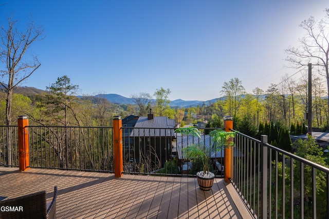 1040 Old Cartertown Rd, Gatlinburg, TN 37738 - deck featuring a mountain view