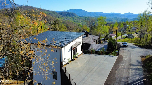 1040 Old Cartertown Rd, Gatlinburg, TN 37738 - view of mountain background featuring a heavily wooded area