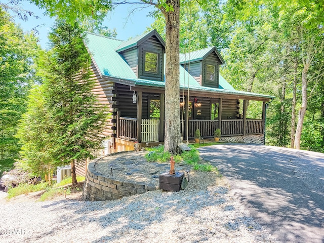 view of front of house with a porch