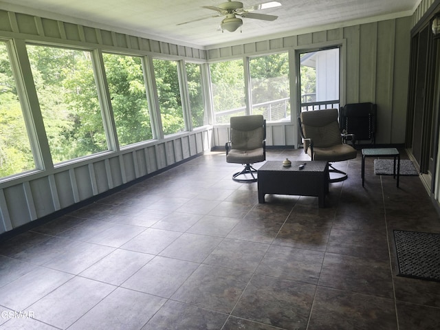 2257 Shinbone Rd, Sevierville, TN 37876 - sunroom featuring a ceiling fan