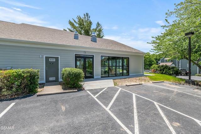 1260 Ski View Dr Unit 5106, Gatlinburg, TN 37738 - entrance to property with uncovered parking and a shingled roof