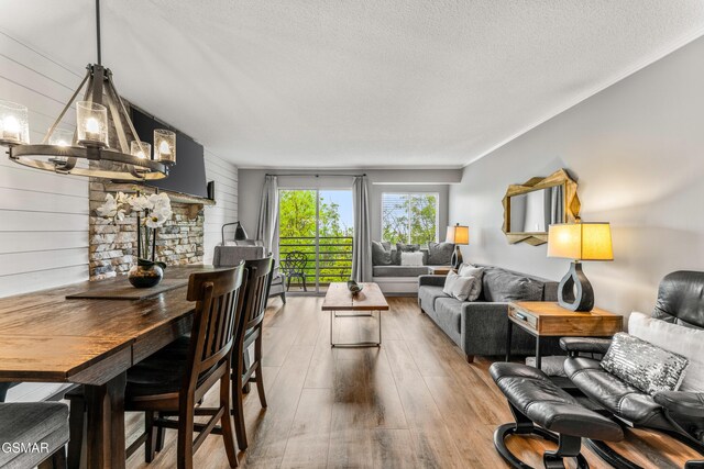 1260 Ski View Dr Unit 5106, Gatlinburg, TN 37738 - living room with wood finished floors and a textured ceiling