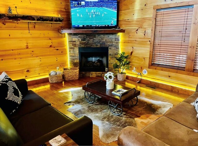 3508 Mountain Glenn Way, Sevierville, TN 37862 - photo 8