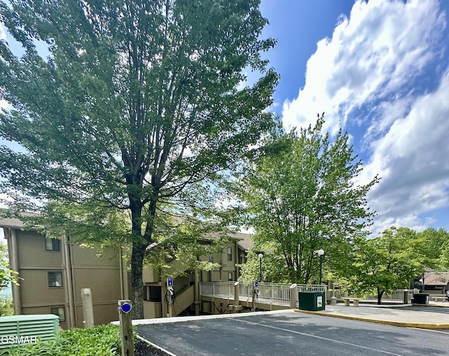 3710 Weber Rd Unit E306, Gatlinburg, TN 37738 - view of uncovered parking lot