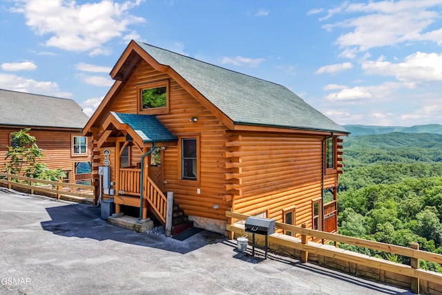 2513 Look Afar View Dr, Sevierville, TN 37876 - log-style house with log exterior and roof with shingles