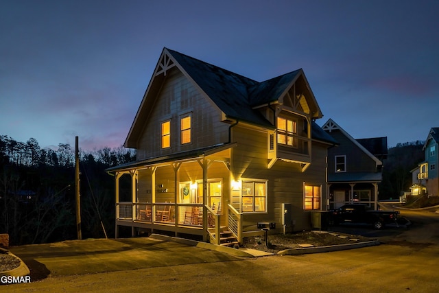 view of front facade featuring a porch