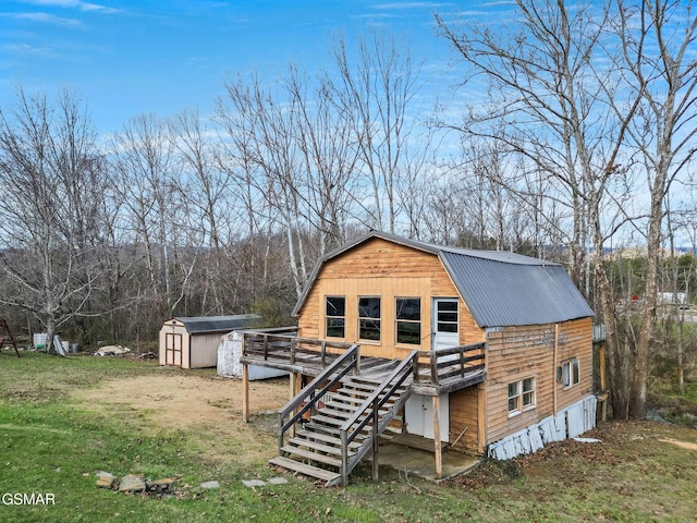 view of outdoor structure