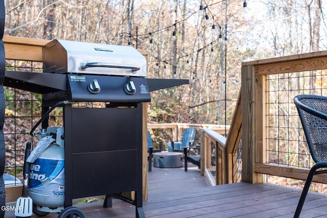 1317 Old Knoxville Hwy, Sevierville, TN 37876 - deck with area for grilling