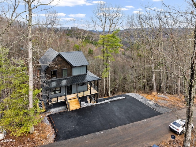 view of front of home featuring a porch