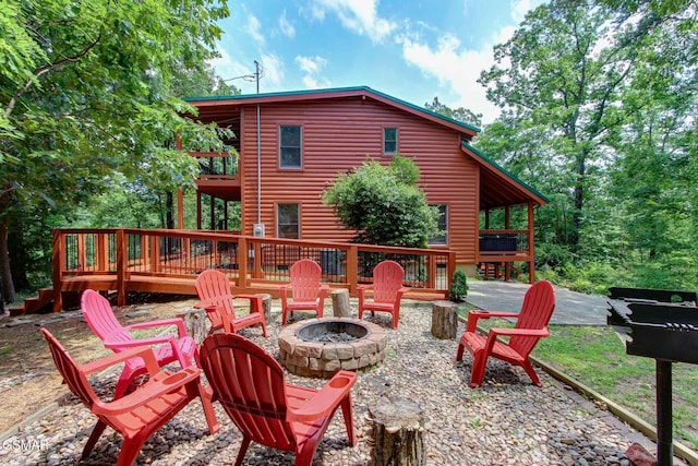 1707 Ridgecrest Dr, Sevierville, TN 37876 - view of patio / terrace with an outdoor fire pit and a deck