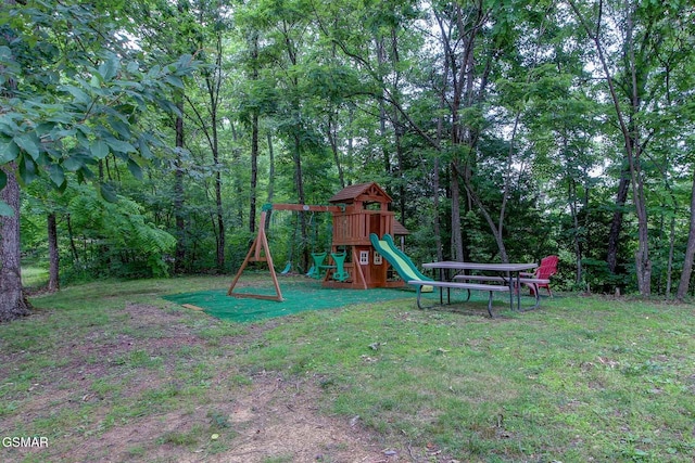 1707 Ridgecrest Dr, Sevierville, TN 37876 - view of grassy yard with a playground and a view of trees