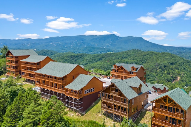 bird's eye view with a mountain view