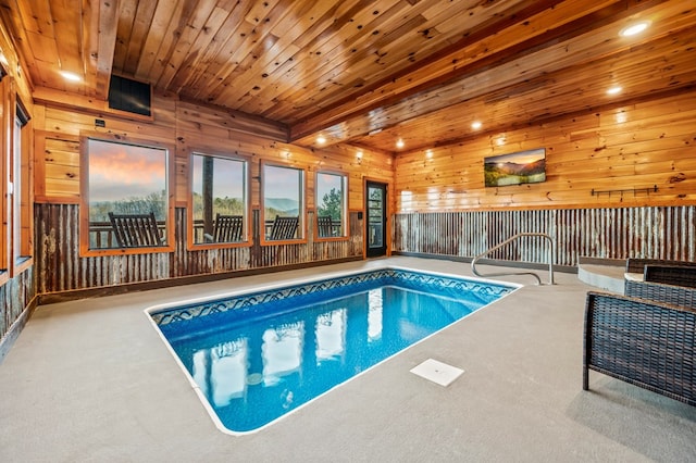 view of pool at dusk