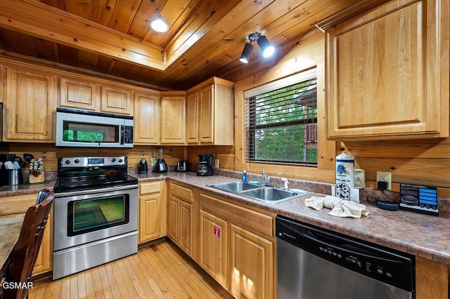 2023 Bear Creek Way, Pigeon Forge, TN 37862