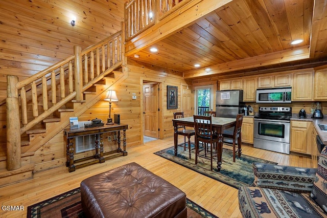 2023 Bear Creek Way, Pigeon Forge, TN 37862