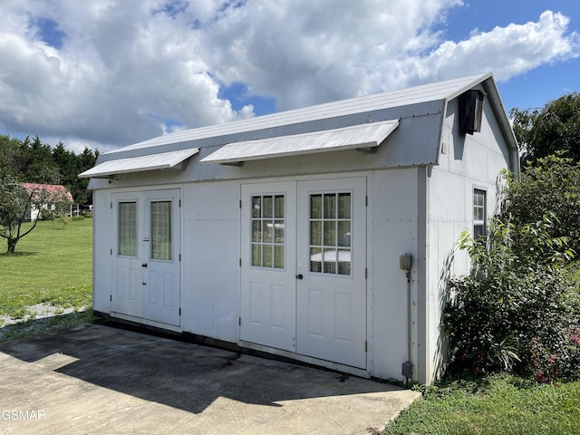 3351 Line Springs Rd, Sevierville, TN 37862 - view of outbuilding with french doors