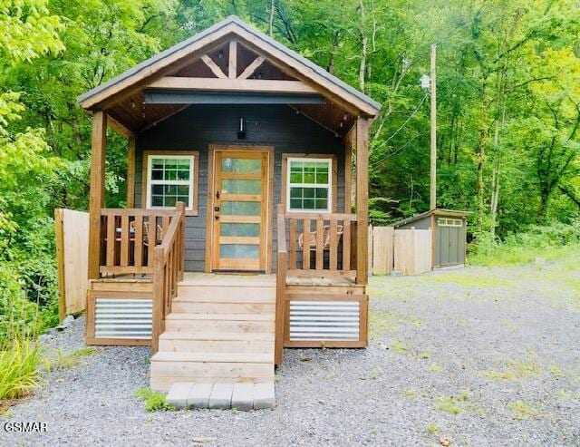 742 Hardin Ln, Sevierville, TN 37862 - photo 3
