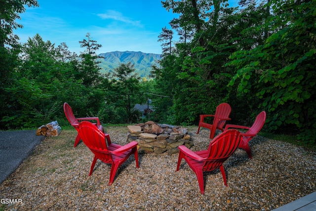 933 E Foothills Dr, Gatlinburg, TN 37738 - view of yard featuring a fire pit and a mountain view
