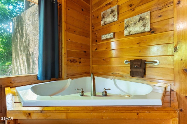 655 Stockton Dr, Sevierville, TN 37876 - full bath featuring a bath and wood walls