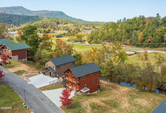 bird's eye view with a mountain view