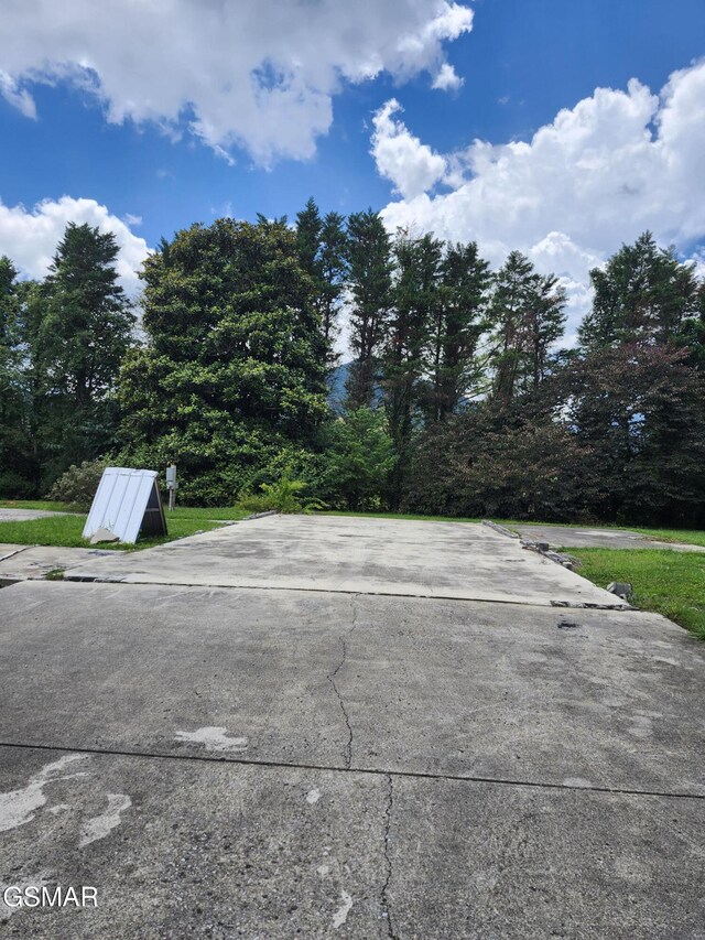 3584 Deer Field Cir, Sevierville, TN 37862 - photo 4