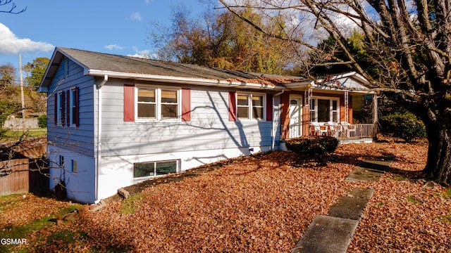 view of front facade with a porch