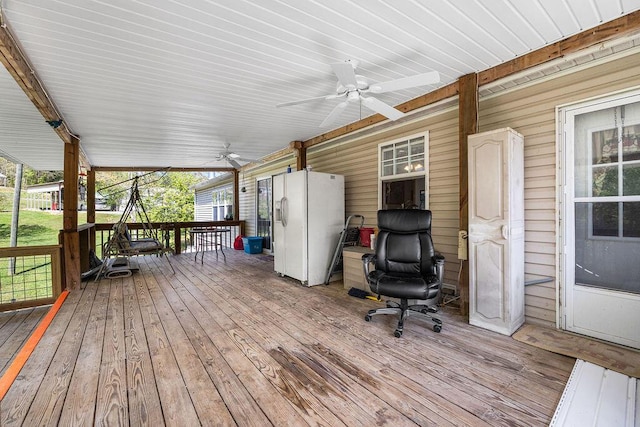 deck featuring ceiling fan